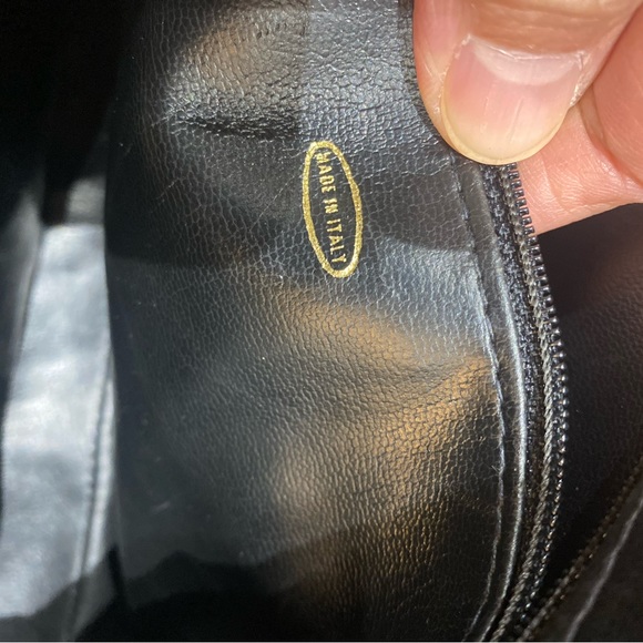 Chanel Quilted Chain Shoulder Bag - Picture 6 of 12